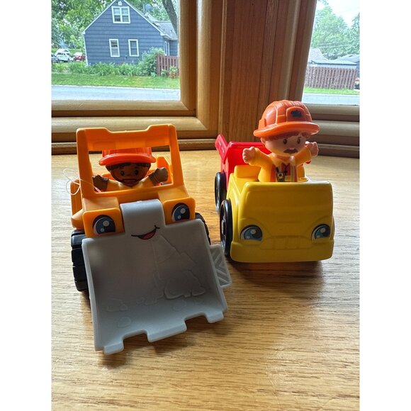 Fisher-Price Little People Construction Vehicle Set With 2 Figures Loader Dump T - Picture 1 of 6